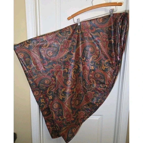 Vintage 1980s Croscill Polished Cotton Chintz Paisley 72
